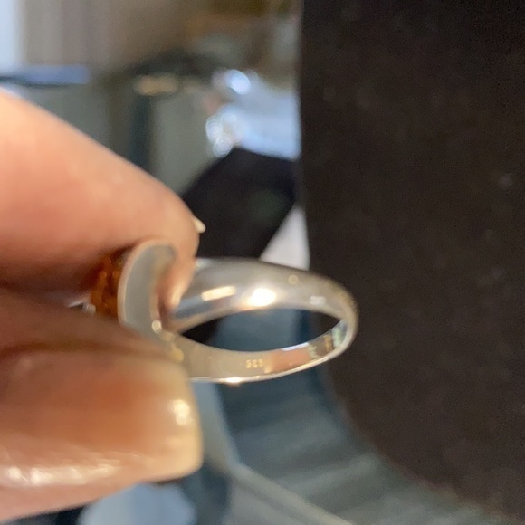 Ladies Sterling Silver Ring with Amber Stone - Picture 14 of 14